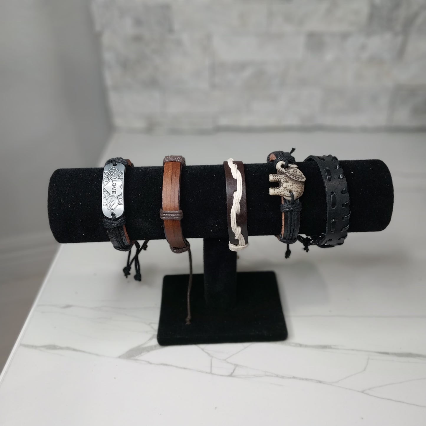 Leather Bracelets for Men or Women 5 Pieces Set Pulseras para hombres o Mujeres BR0016-5