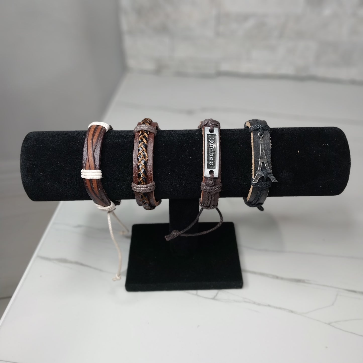 Leather Bracelets for Men or Women 4 Pieces Set Pulseras para hombres o Mujeres Set BR0017-4