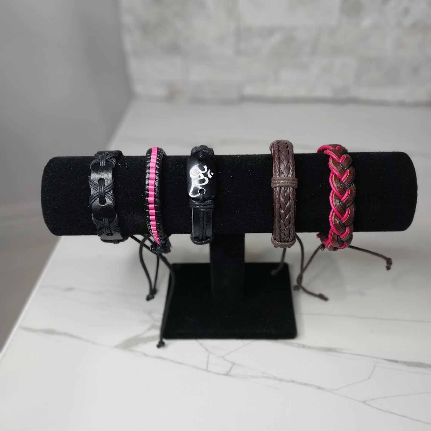 Leather Bracelets for Men or Women 5 Pieces Set Pulseras para hombres o Mujeres BR0020-5