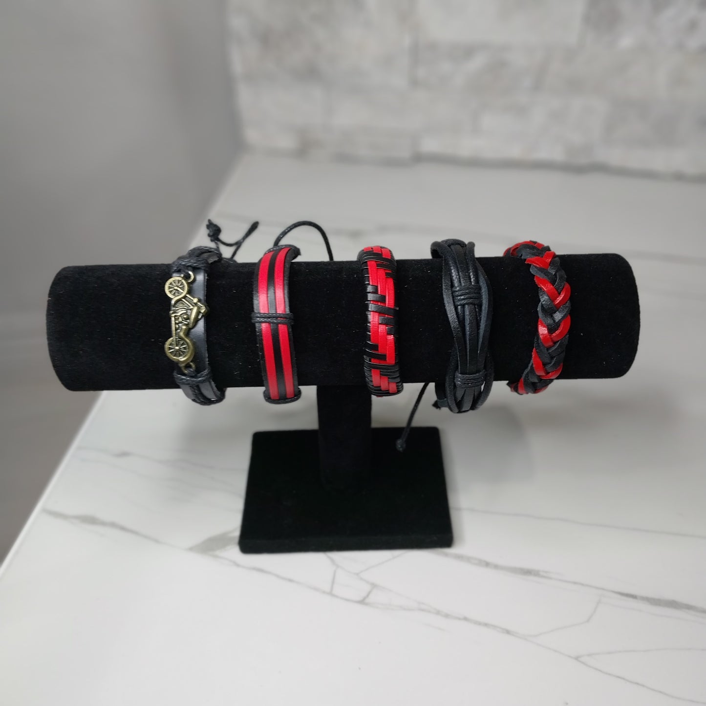 Leather Bracelets for Men or Women 5 Pieces Set Pulseras para hombres o Mujeres BR0026-5