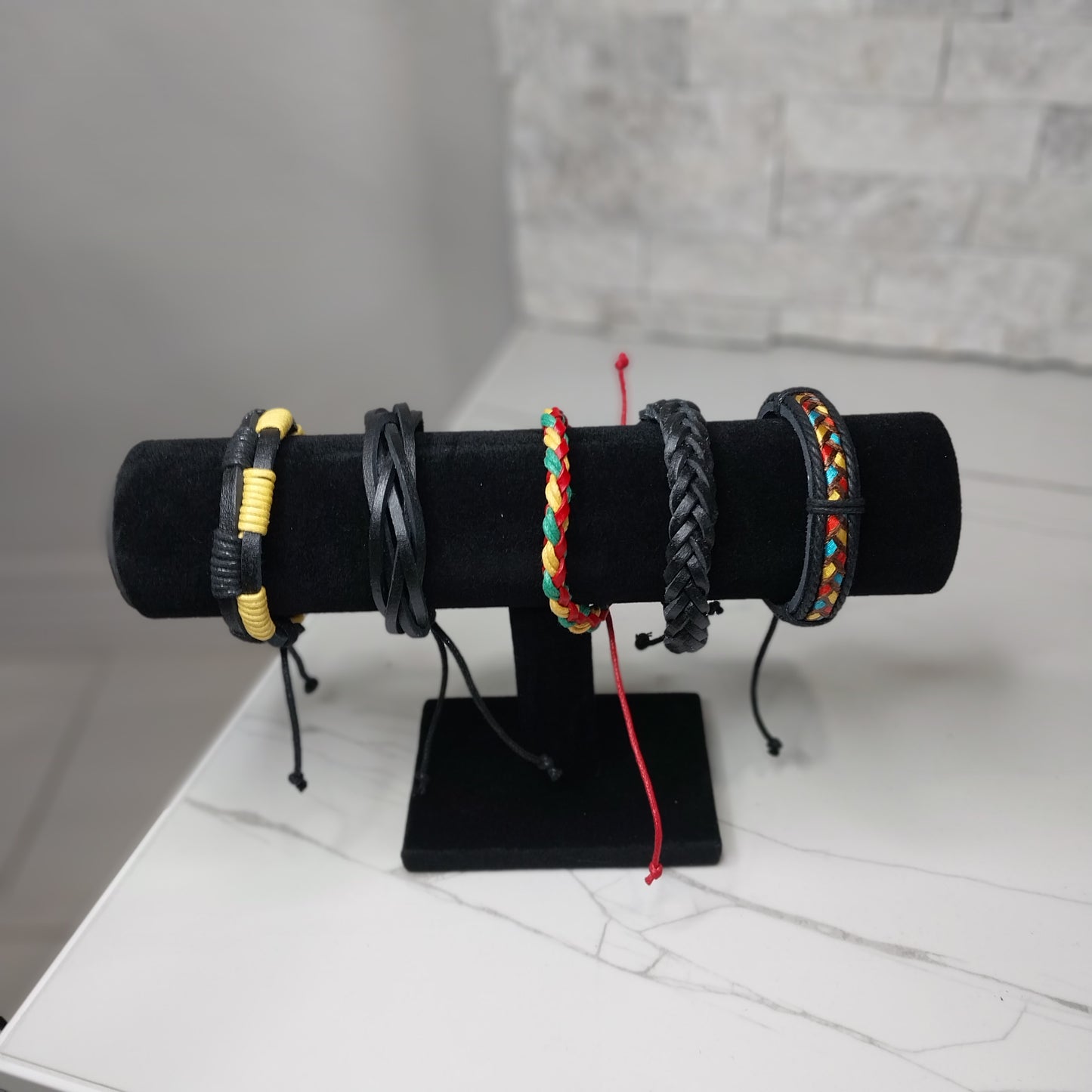 Leather Bracelets for Men or Women 5 Pieces Set Pulseras para hombres o Mujeres BR0034-5