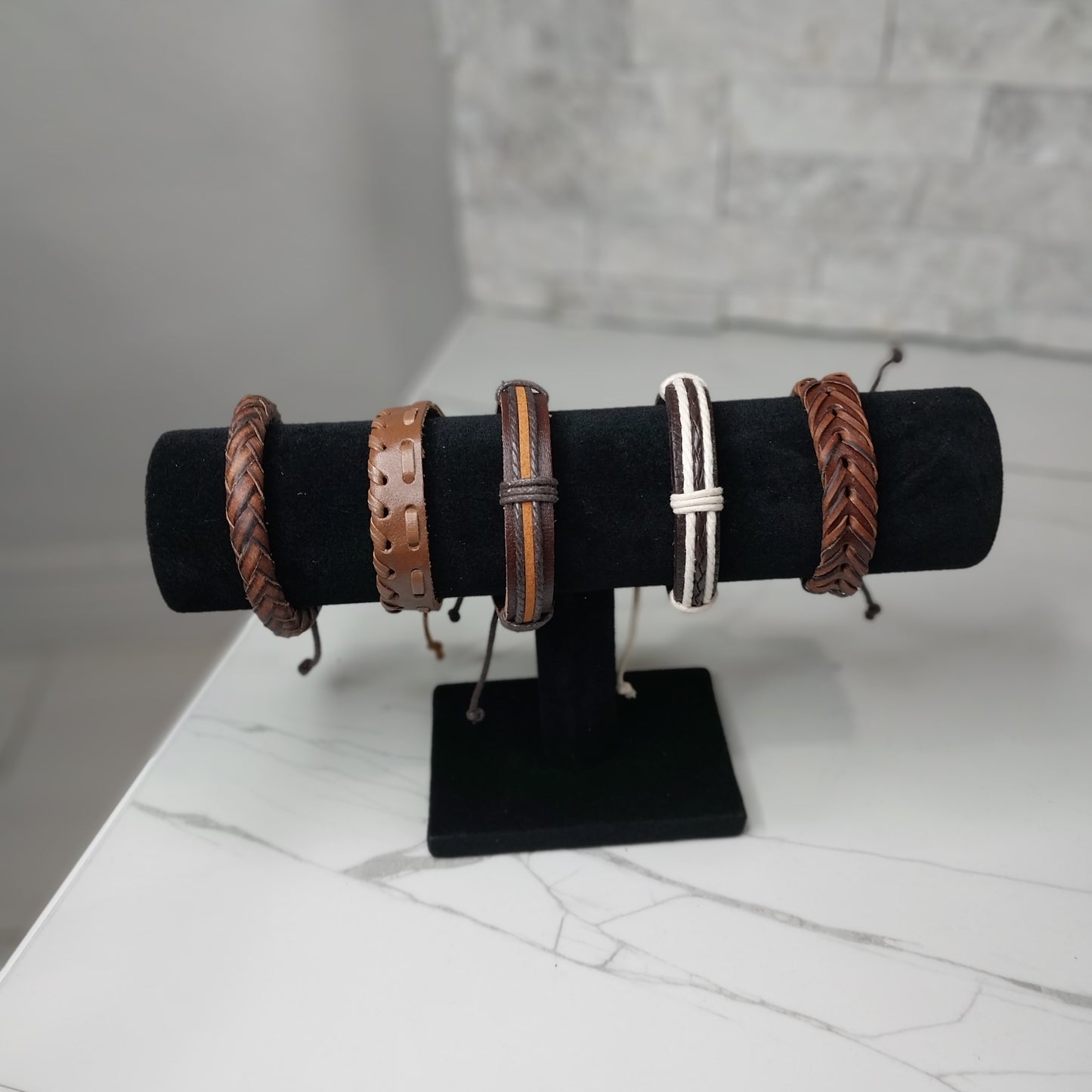 Leather Bracelets for Men or Women 5 Pieces Set Pulseras para hombres o Mujeres BR0035-5