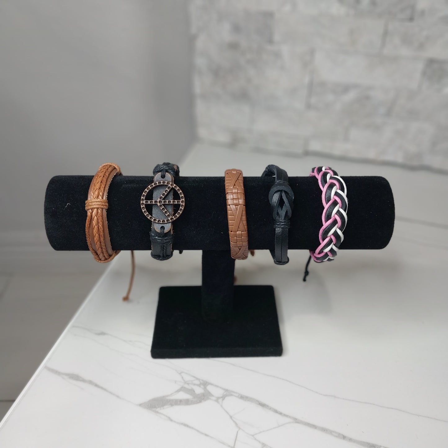 Leather Bracelets for Men or Women 5 Pieces Set Pulseras para hombres o Mujeres BR0043-5
