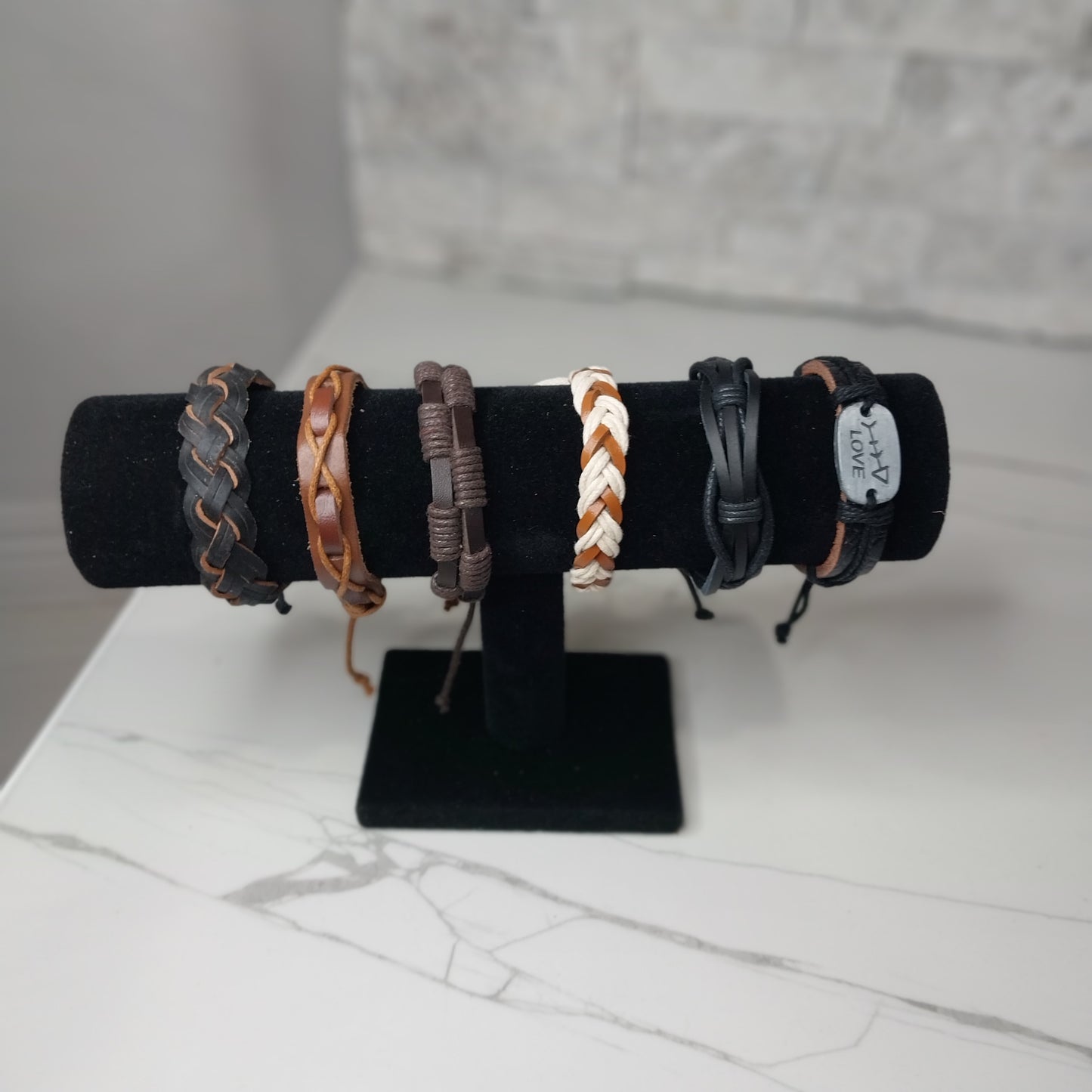 Leather Bracelets for Men or Women 6 Pieces Set Pulseras para hombres o Mujeres BR0048-6