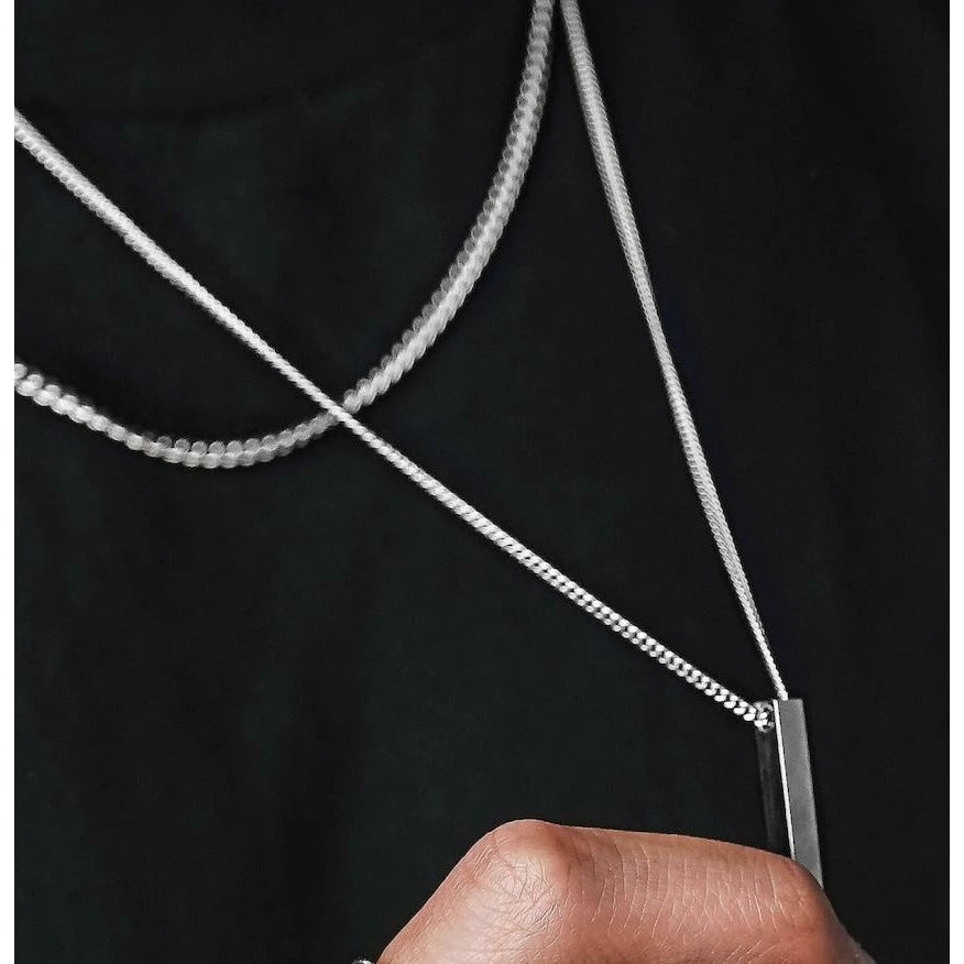 3D Vertical Bar Necklaces for Men Pendiente y Collar para Hombre on neck