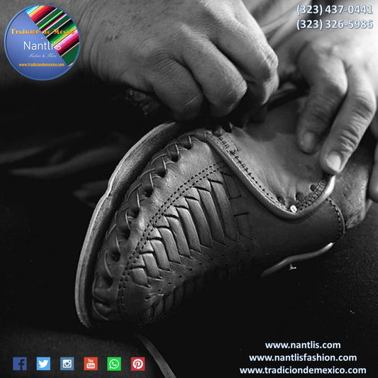 Zapatos tejidos a mano