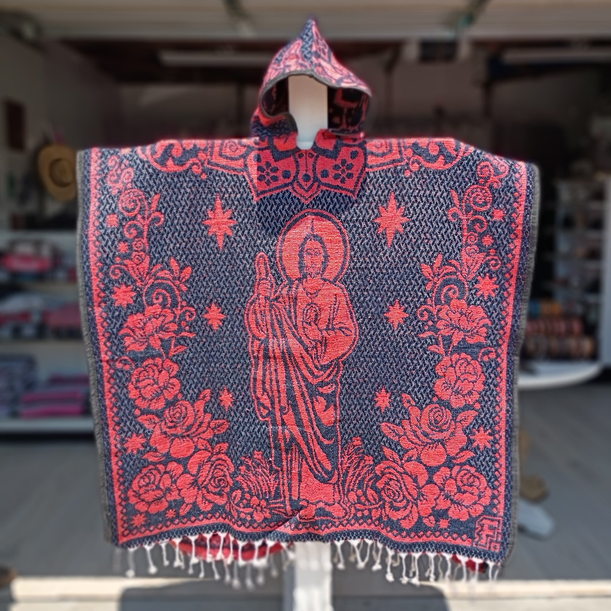 Jorongo Mexicano TM-LMGA004 Gaban con capucha San Judas y Virgen Hooded Mexican Poncho Front View