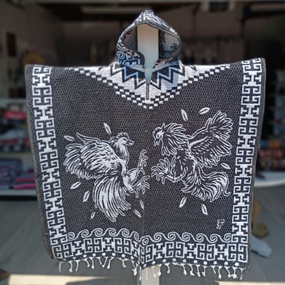 Jorongo Mexicano TM-LMGA006 Gaban con capucha Gallos Roosters Design Hooded Mexican Poncho Frontal View 