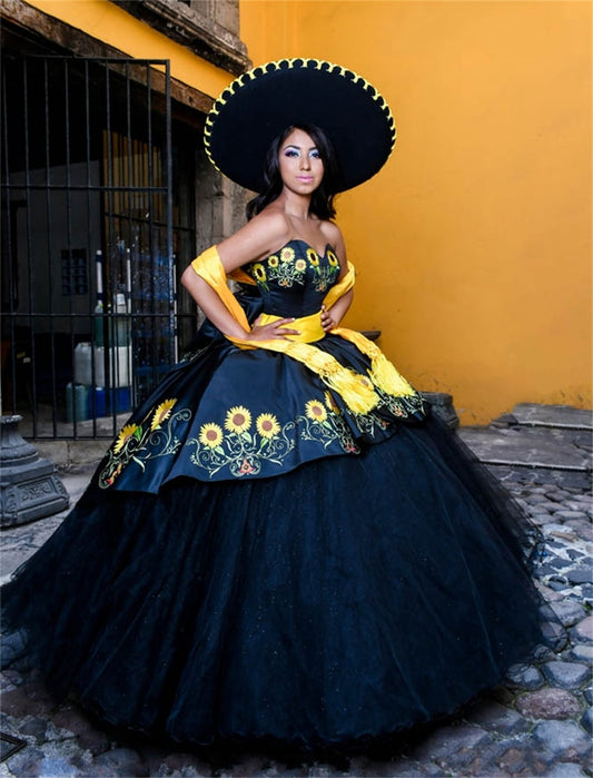 va a decidir Hong Kong Tremendo Vestidos Mexicanos Bordados / Mexican Embroidered Dresses – Nantli's -  Online Store | Footwear, Clothing and Accessories