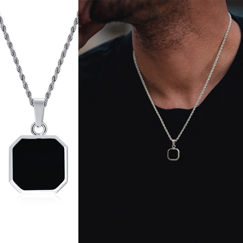 Pendiente y Collar para Hombre Geometric Square Necklaces for Men on neck black-silver color