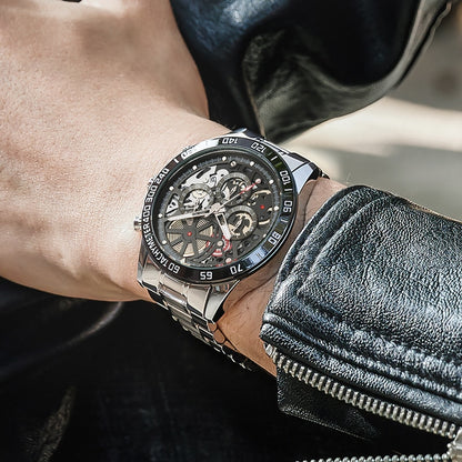 Reloj para hombre Men's Watch Men's Casual Sports Watch, Men's Watch, Waterproof Luminous Stainless Steel Men's Wrist Watch silver black on wrist