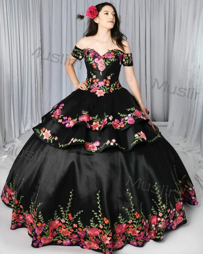 Vestido Charro de Quinceanera Black Quinceanera Dresses Charro Detachable Skirt Floral Embroidered Off The Shoulder Sweet 16 Dress Mexican Theme Gothic